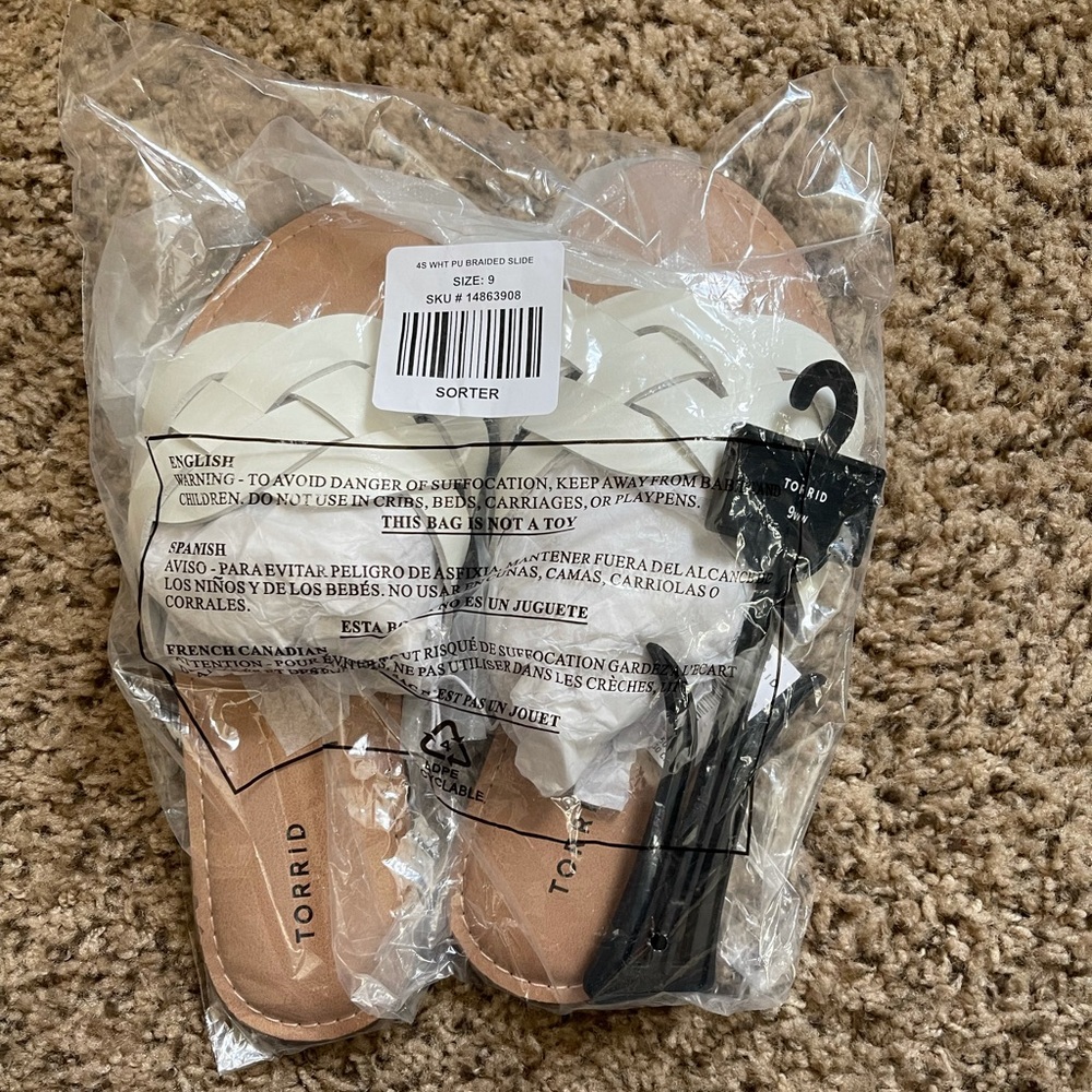 Torrid white sandal NWT